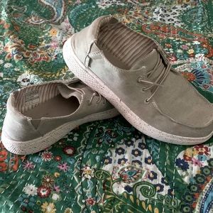 BOBS skipper by Sketcher. Woman’s size 8.5.